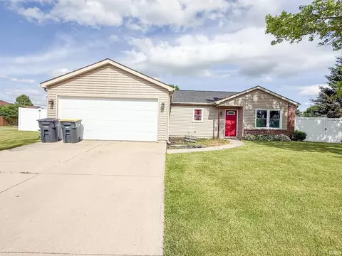 208 Valley Mdws, Kendallville, IN 46755