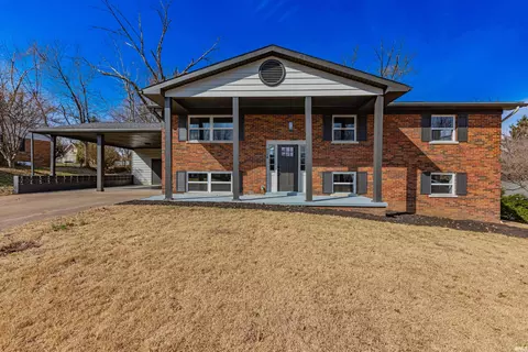 714 Cypress St, Newburgh, IN 47630