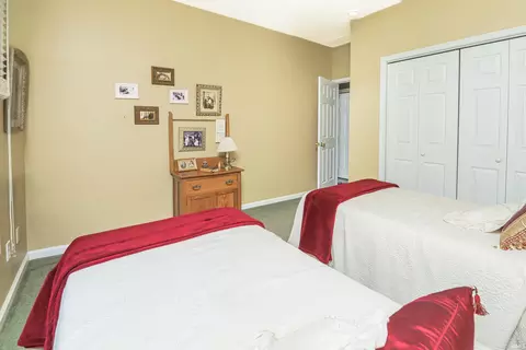 Bedroom - 9415 S Harbour Pointe Dr, Bloomington, IN 47401 photo 6 of 6