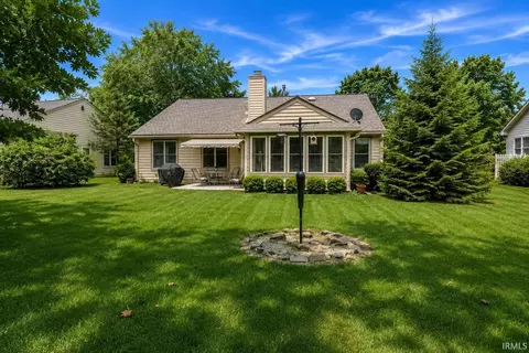 Exterior - 9415 S Harbour Pointe Dr, Bloomington, IN 47401 photo 6 of 6