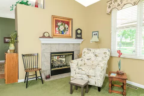 Living - 9415 S Harbour Pointe Dr, Bloomington, IN 47401 photo 5 of 5