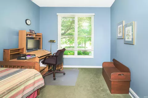 Bedroom - 9415 S Harbour Pointe Dr, Bloomington, IN 47401 photo 3 of 6
