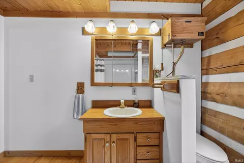 Bath - 7600 E Pine Grove Rd, Bloomington, IN 47401 photo 2 of 4