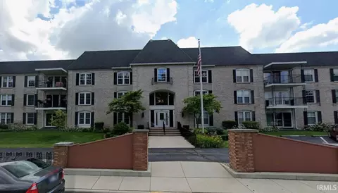 1077 Greenleaf Blvd #114, Elkhart, IN 46514