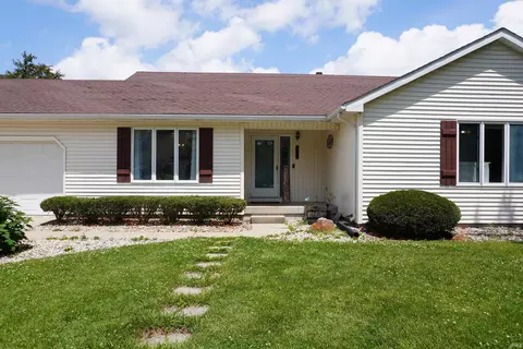 Exterior - 512 E 4th St, Monon, IN 47959 photo 2 of 9