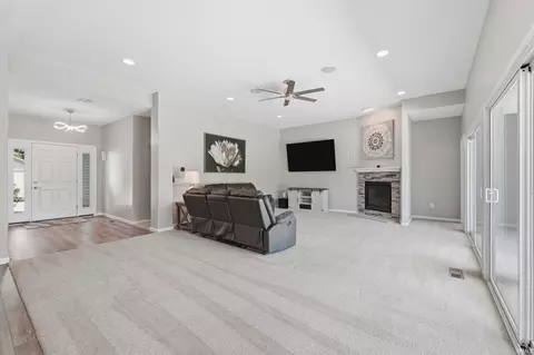 2130 Caesar Trl, Fort Wayne, IN 46818 photo 6