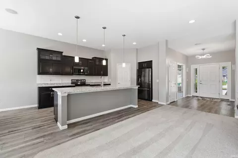 2130 Caesar Trl, Fort Wayne, IN 46818 photo 9