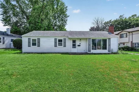 1616 Southeast Dr, South Bend, IN 46614