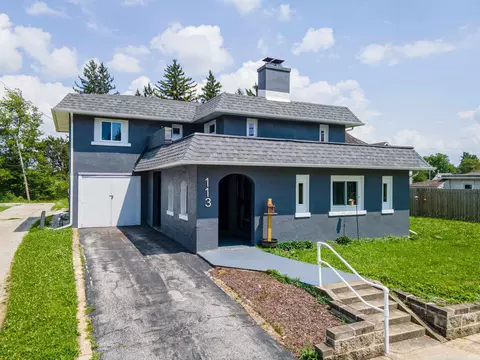 113 S 12th St, Elwood, IN 46036