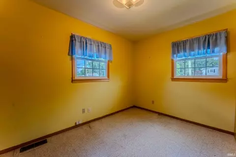 Bedroom - 1062 Alber St, Wabash, IN 46992 photo 6 of 8