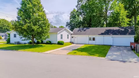 Exterior - 1062 Alber St, Wabash, IN 46992 photo 4 of 4