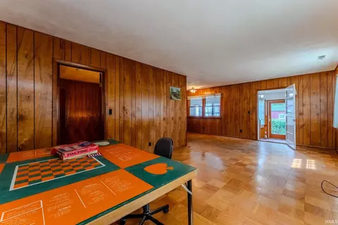 Living - 1062 Alber St, Wabash, IN 46992 photo 4 of 6
