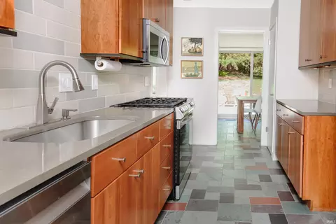 Kitchen - 325 E Clover Ln, Bloomington, IN 47408 photo 3 of 5
