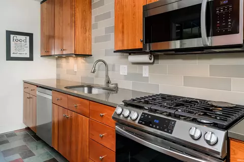 Kitchen - 325 E Clover Ln, Bloomington, IN 47408 photo 2 of 5