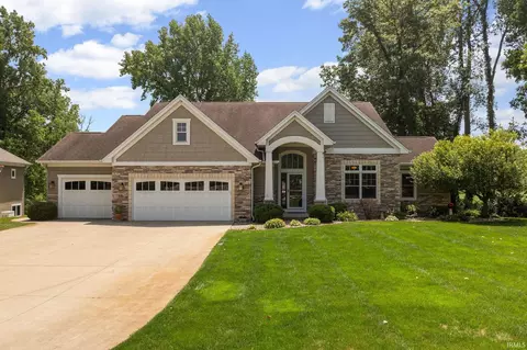 16292 Norwood Ln, Goshen, IN 46526