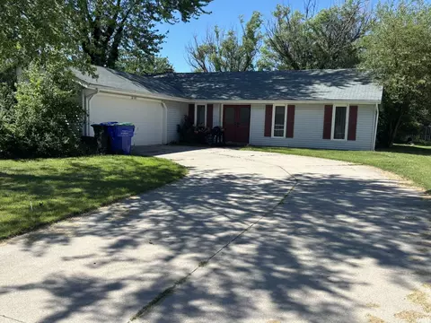 22109 Ash St, Woodburn, IN 46797