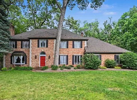 51125 Midlothian Ct, Granger, IN 46530