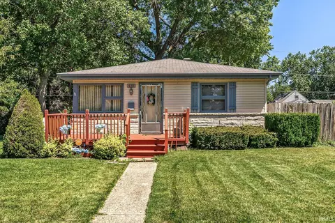 2811 Fredrickson St, South Bend, IN 46628