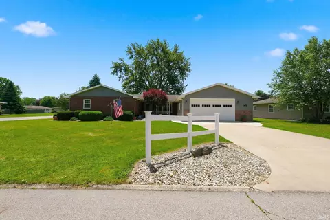 1401 Rivercrest Dr, Warsaw, IN 46580
