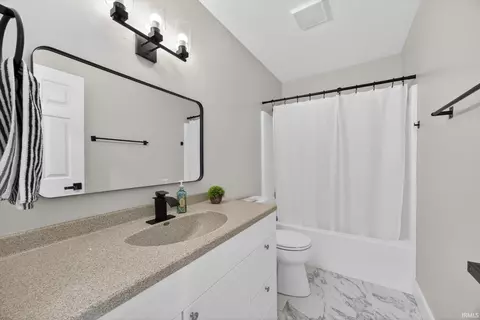 Bath - 4307 E Cricket Knl, Bloomington, IN 47401 photo 4 of 4