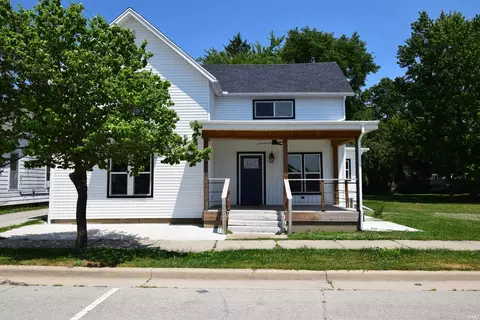 207 E Center St, Bourbon, IN 46504