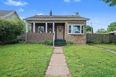939 E 4th St, Mishawaka, IN 46544