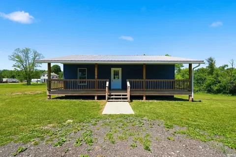 4044 E Us Highway 20, Angola, IN 46703