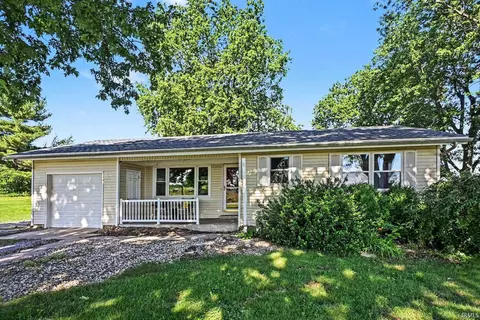 6293 S County Farm Rd, Claypool, IN 46510