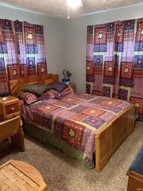 Bedroom - 1862 S 600 W Rd, Russiaville, IN 46979 photo 2 of 3