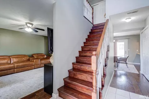 Entry Way - 165 Robin Ct, Jasper, IN 47546 photo 1 of 6