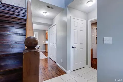 Entry Way - 165 Robin Ct, Jasper, IN 47546 photo 2 of 6