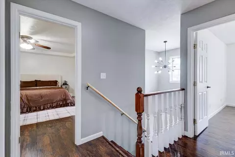 Entry Way - 165 Robin Ct, Jasper, IN 47546 photo 5 of 6