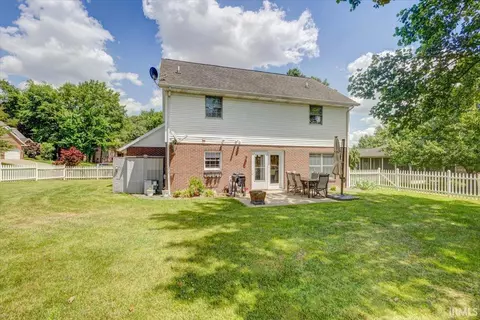 Exterior - 165 Robin Ct, Jasper, IN 47546 photo 5 of 8