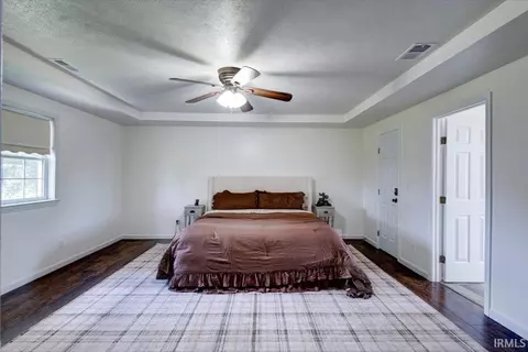 Bedroom - 165 Robin Ct, Jasper, IN 47546 photo 1 of 3