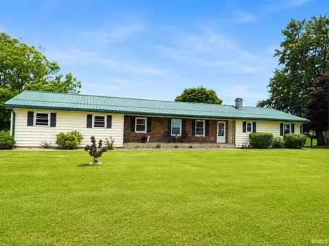 1233 Ridge Rd, Rochester, IN 46975