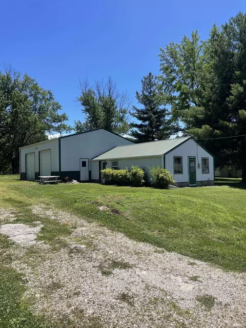 6597 S State Road 159 Hwy, Carlisle, IN 47838