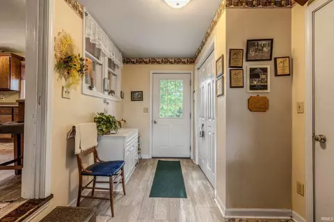 Entry Way - 4890 W 200 S Rd, Lagrange, IN 46761 photo 3 of 6