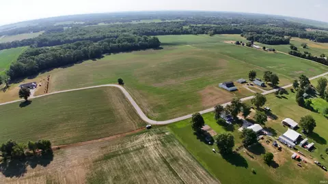 972 N 300 W Rd, Washington, IN 47501