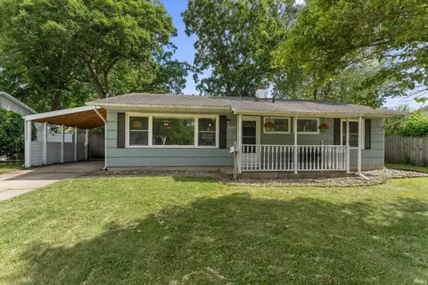 3426 Oxford Ln, South Bend, IN 46615