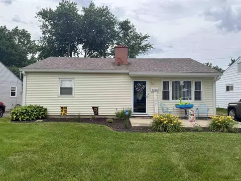 2520 Foxhall Dr, Lafayette, IN 47909