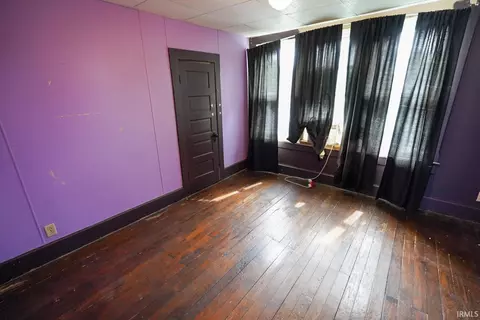 Bedroom - 331 W 5th St, Jasper, IN 47546 photo 2 of 4