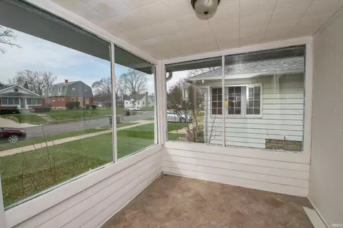 Exterior - 809 E Fairview Ave, South Bend, IN 46614 photo 5 of 11