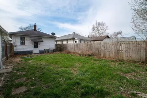 Exterior - 809 E Fairview Ave, South Bend, IN 46614 photo 9 of 11