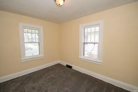 Bedroom - 809 E Fairview Ave, South Bend, IN 46614 photo 1 of 4