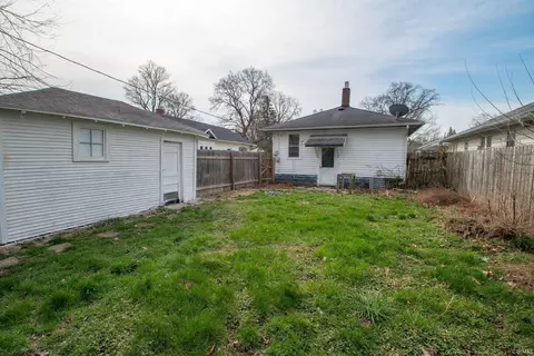 Exterior - 809 E Fairview Ave, South Bend, IN 46614 photo 10 of 11