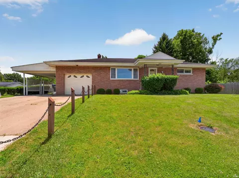 1216 E Sheridan St, Warsaw, IN 46580