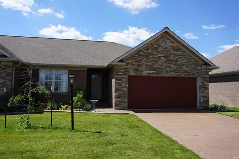9905 Arbor Lake Dr, Newburgh, IN 47630