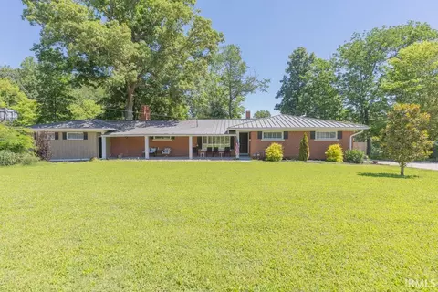 9707 Denzer Rd, Evansville, IN 47720