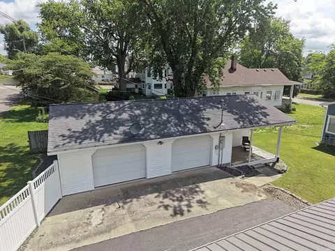 407 E Main St, Loogootee, IN 47553 photo 26
