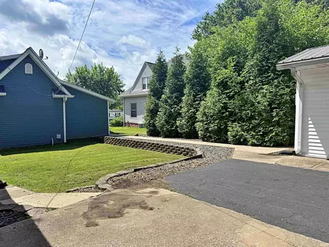 407 E Main St, Loogootee, IN 47553 photo 18
